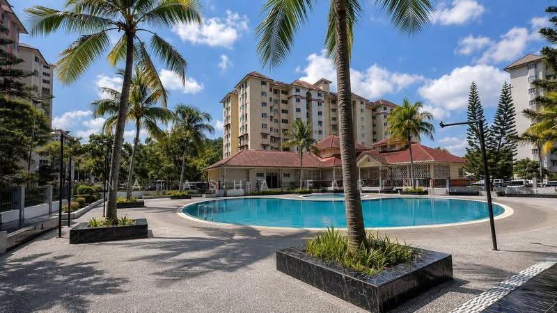 Pangsapuri untuk Dijual di Tasik Heights Apartment - Natasha Farini - Exterior - PropertyGuru.com.my