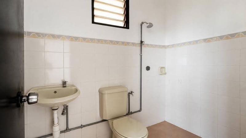 Pangsapuri untuk Dijual di Tasik Heights Apartment - Natasha Farini - Bathroom - PropertyGuru.com.my