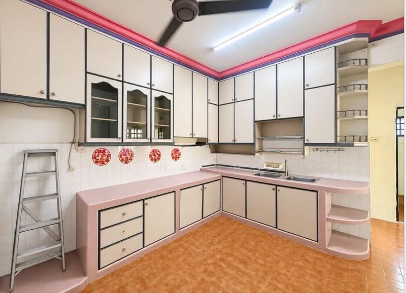 Rumah Teres 1-Tingkat untuk Disewa di Taman Skudai Baru (Skudai) - Celina Chong - Kitchen - PropertyGuru.com.my
