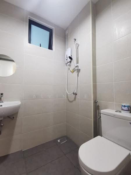 Kediaman Servis untuk Disewa di B11 Parkland Residence - Alvin Lee - Bathroom - PropertyGuru.com.my
