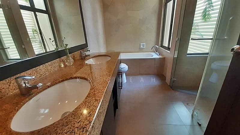 Semi-Detached House for Rent in Mont Kiara (Kuala Lumpur) - KL Cheah - Bathroom - PropertyGuru.com.my