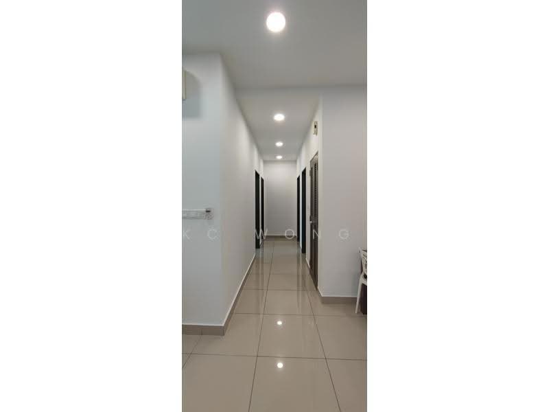 Kondominium untuk Disewa di The Henge - KC Wong - Corridor - PropertyGuru.com.my