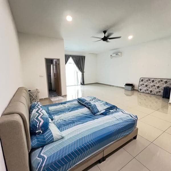 Rumah Teres 2-Tingkat untuk Dijual di Taman Bukit Jaya (Ulu Tiram) - Violet Ng - Bedroom - PropertyGuru.com.my