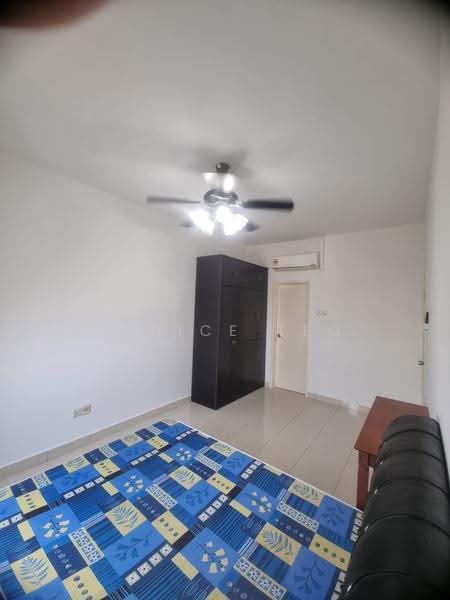 Pangsapuri untuk Dijual di Kipark Apartment - Janice Teo - Bedroom - PropertyGuru.com.my