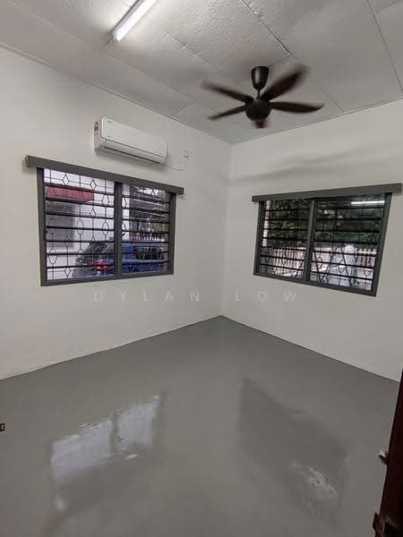 Terraced House for Rent in Island Glades (Jelutong) - Dylan Low - Interior - PropertyGuru.com.my