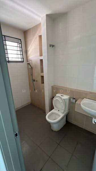 Rumah Teres 2-Tingkat untuk Disewa di Kota Kemuning (Shah Alam) - Miki You - Bathroom - PropertyGuru.com.my