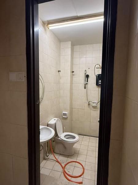 3-storey Terraced House for Rent in Kipark Sri Utara (Batu) - Jay Yong - Bathroom - PropertyGuru.com.my