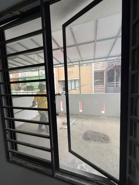 3-storey Terraced House for Rent in Kipark Sri Utara (Batu) - Jay Yong - Balcony - PropertyGuru.com.my