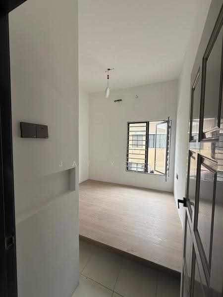 3-storey Terraced House for Rent in Kipark Sri Utara (Batu) - Jay Yong - PropertyGuru.com.my