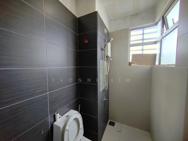 Service Residence for Sale at Manhattan - Yvonne Lim - Bathroom - PropertyGuru.com.my