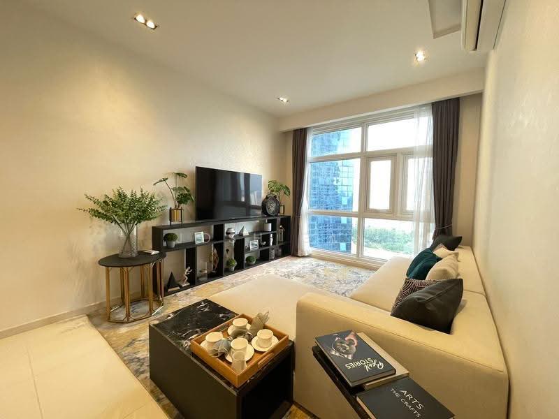 Kediaman Servis untuk Dijual di Met 1 Residences - Josh Gan - Living Room - PropertyGuru.com.my