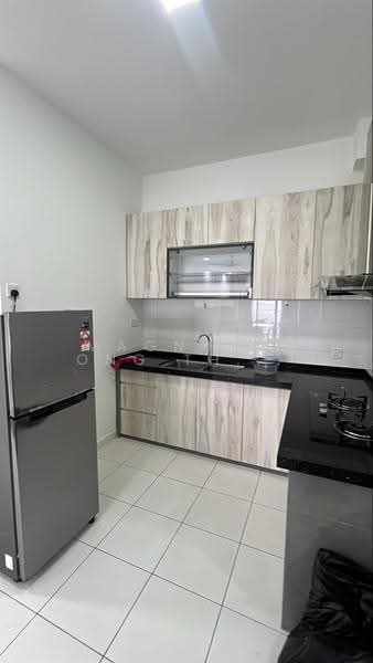 Kondominium untuk Disewa di The Golden Triangle Condominium - Magnumm Ong Theng Shen - Kitchen - PropertyGuru.com.my