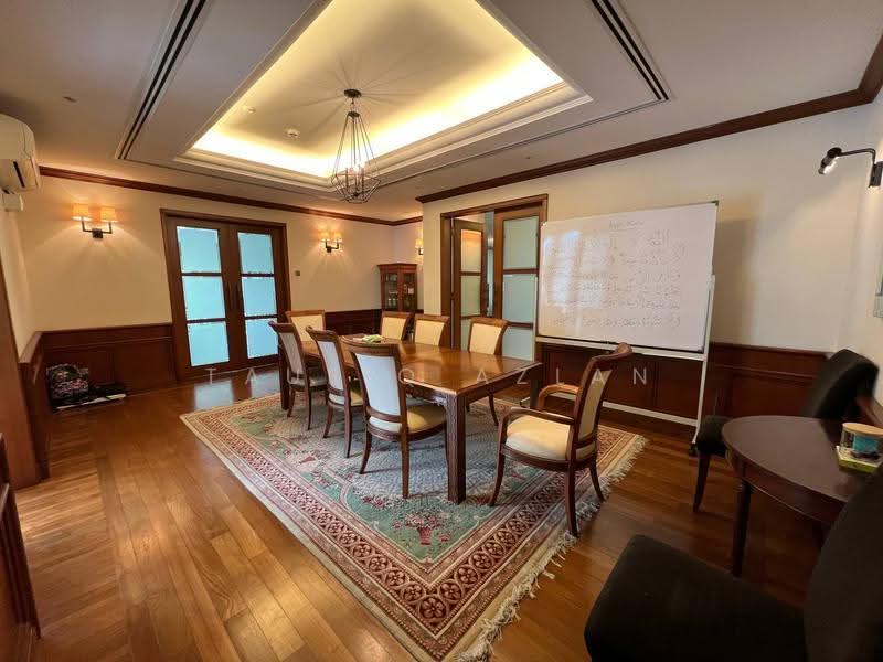 Rumah Banglo untuk Dijual di Mines Resort City (Seri Kembangan) - Taufiq Azlan - Dining area - PropertyGuru.com.my