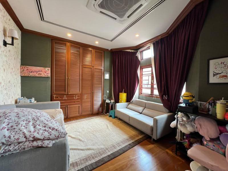 Rumah Banglo untuk Dijual di Mines Resort City (Seri Kembangan) - Taufiq Azlan - Bedroom - PropertyGuru.com.my