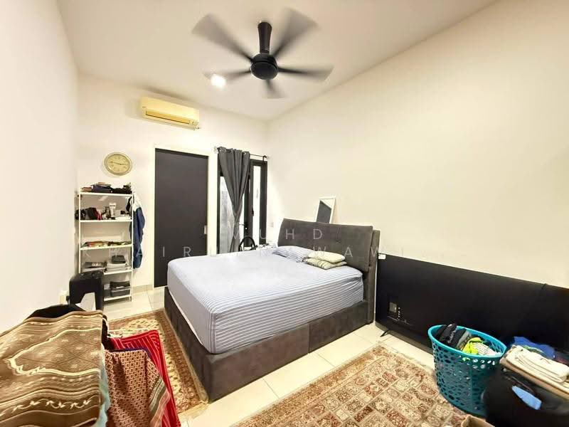 Rumah Teres 2-Tingkat untuk Dijual di Bukit Jelutong (Shah Alam) - Muhd Khairulnawawi Kamaruddin - Bedroom - PropertyGuru.com.my