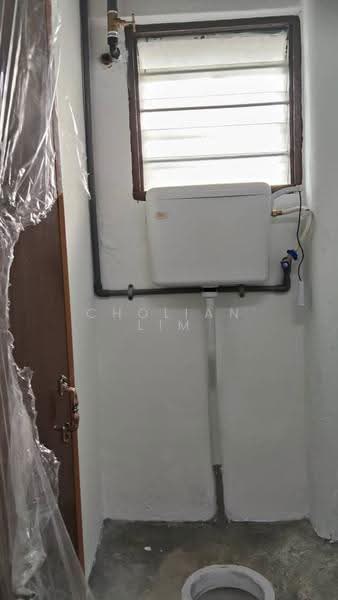 Flat for Sale at Bandar Teknologi Kajang Flat - Cholian Lim - Bathroom - PropertyGuru.com.my