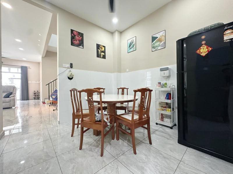 2-storey Terraced House for Sale in Bandar Putra Kulai (Kulai) - Grace Chiew - Living Room - PropertyGuru.com.my