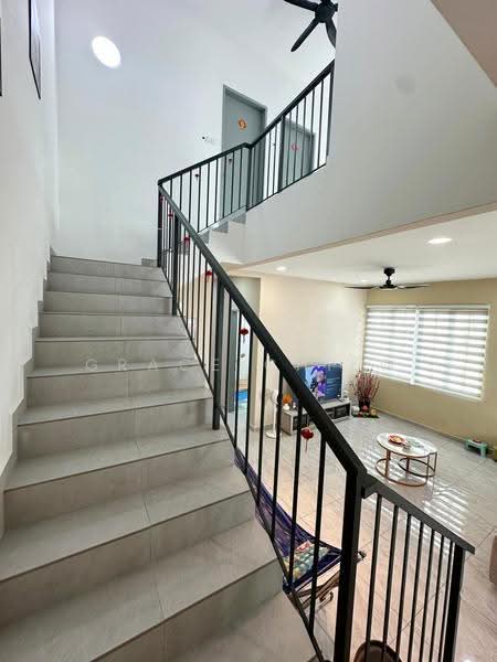 2-storey Terraced House for Sale in Bandar Putra Kulai (Kulai) - Grace Chiew - Living Room - PropertyGuru.com.my