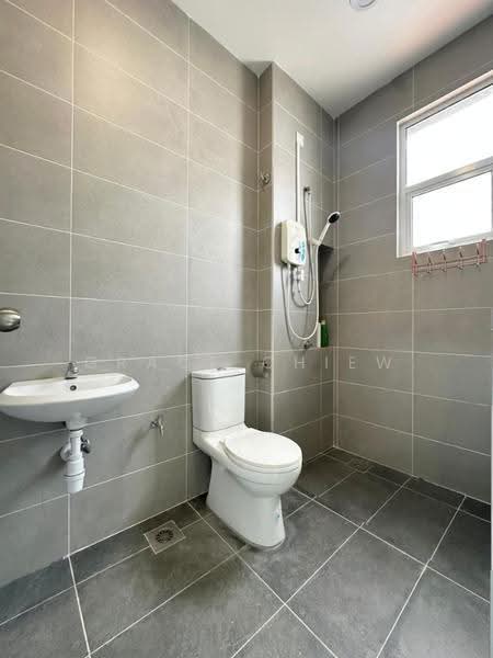 2-storey Terraced House for Sale in Bandar Putra Kulai (Kulai) - Grace Chiew - Bathroom - PropertyGuru.com.my
