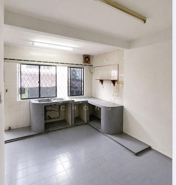 Rumah Teres 2-Tingkat untuk Dijual di Taman Johor Jaya (Johor Bahru) - Celina Chong - Kitchen - PropertyGuru.com.my