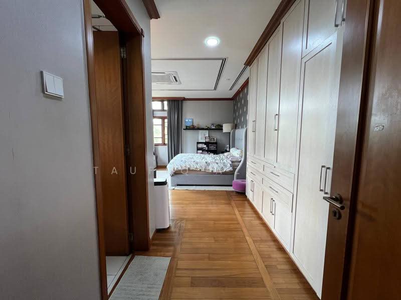Bungalow House for Sale in Seri Kembangan (Selangor) - Taufiq Azlan - Bedroom - PropertyGuru.com.my
