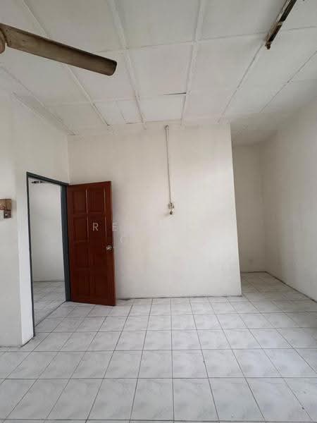 Terraced House for Rent in 42000 (Klang) - Rebecca Chew - Interior - PropertyGuru.com.my