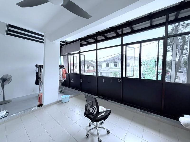 2-storey Terraced House for Sale in Bandar Seri Alam (Masai) - Karl Lim - Balcony - PropertyGuru.com.my