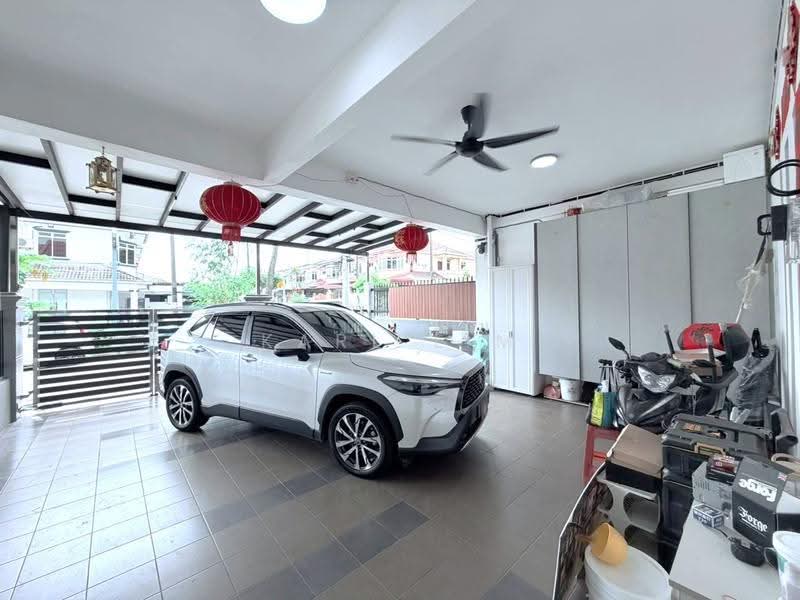 2-storey Terraced House for Sale in Bandar Seri Alam (Masai) - Karl Lim - Car Park - PropertyGuru.com.my