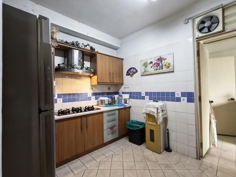 Kondominium untuk Dijual di Kiaramas Sutera - PeiGee . - Kitchen - PropertyGuru.com.my