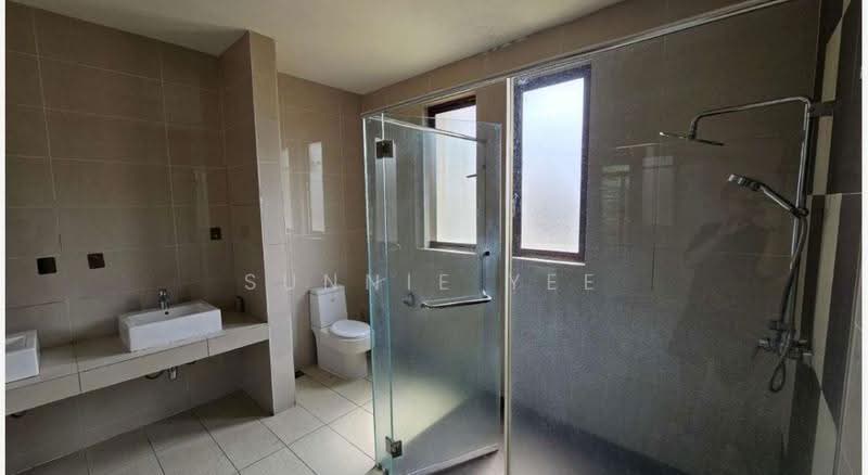 Bungalow House for Rent in Semenyih (Selangor) - Sunnie Yee - Bathroom - PropertyGuru.com.my