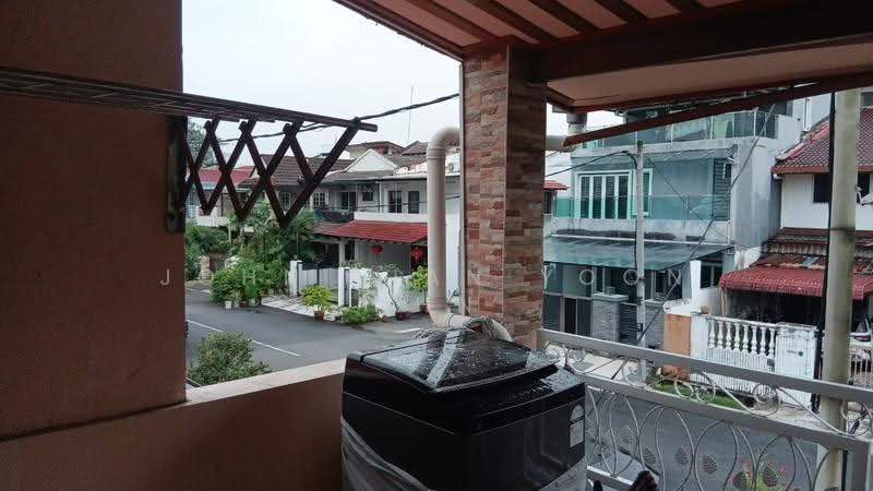 Rumah Teres untuk Disewa di Taman Lucky (Bangsar) - John Lian Yoon Ahn - Balcony - PropertyGuru.com.my