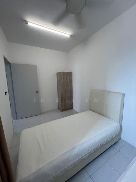 Condominium for Rent at Residensi Sateria - Eric Siew - Bedroom - PropertyGuru.com.my