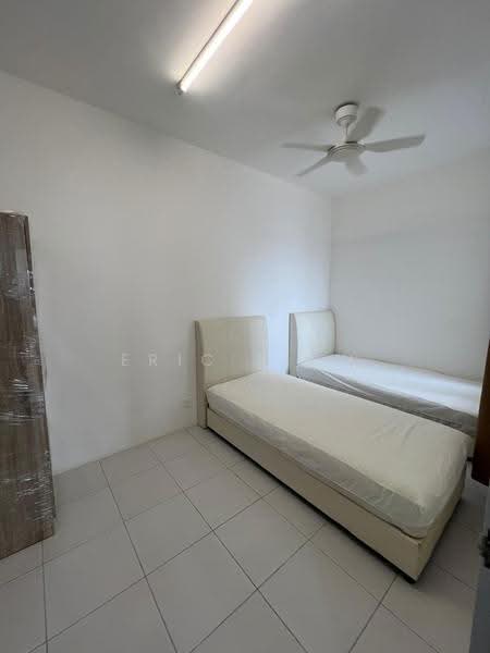 Condominium for Rent at Residensi Sateria - Eric Siew - Bedroom - PropertyGuru.com.my