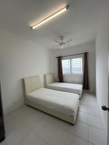 Condominium for Rent at Residensi Sateria - Eric Siew - Bedroom - PropertyGuru.com.my