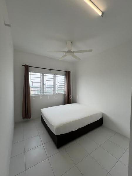 Condominium for Rent at Residensi Sateria - Eric Siew - Bedroom - PropertyGuru.com.my