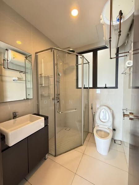 Condominium for Rent at Kings Bay @ Country Garden Danga Bay - Eldwin Soh - Bathroom - PropertyGuru.com.my