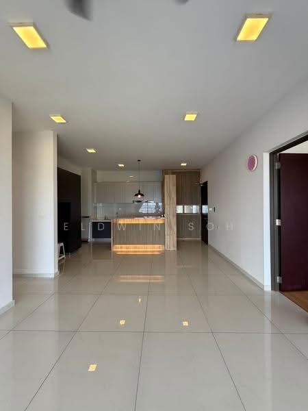Condominium for Rent at Kings Bay @ Country Garden Danga Bay - Eldwin Soh - Kitchen - PropertyGuru.com.my