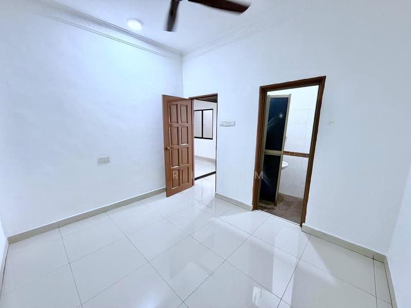 Rumah Teres 1-Tingkat untuk Dijual di Taman Johor Jaya (Johor Bahru) - Karl Lim - Interior - PropertyGuru.com.my