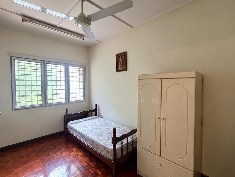 Rumah Teres 2-Tingkat untuk Dijual di SS19 (Subang Jaya) - Celia Tan - Bedroom - PropertyGuru.com.my