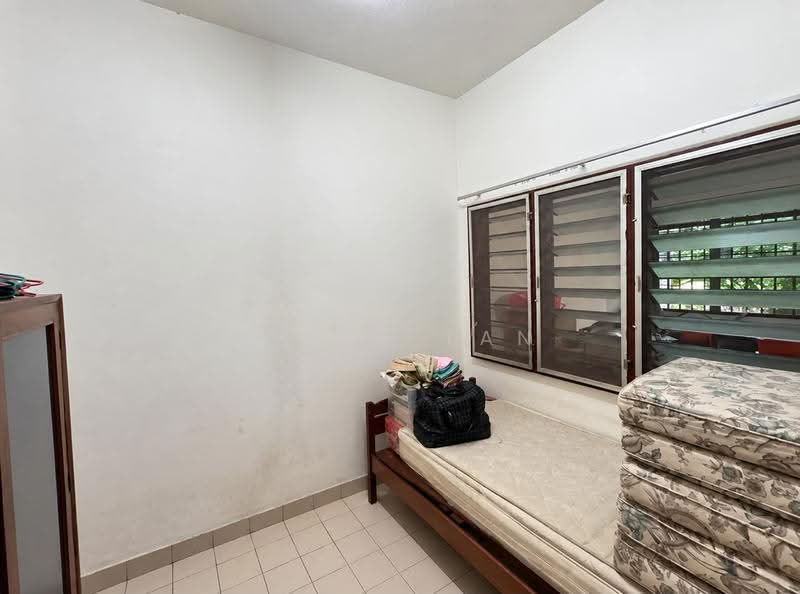Rumah Teres 2-Tingkat untuk Dijual di SS19 (Subang Jaya) - Celia Tan - Bedroom - PropertyGuru.com.my
