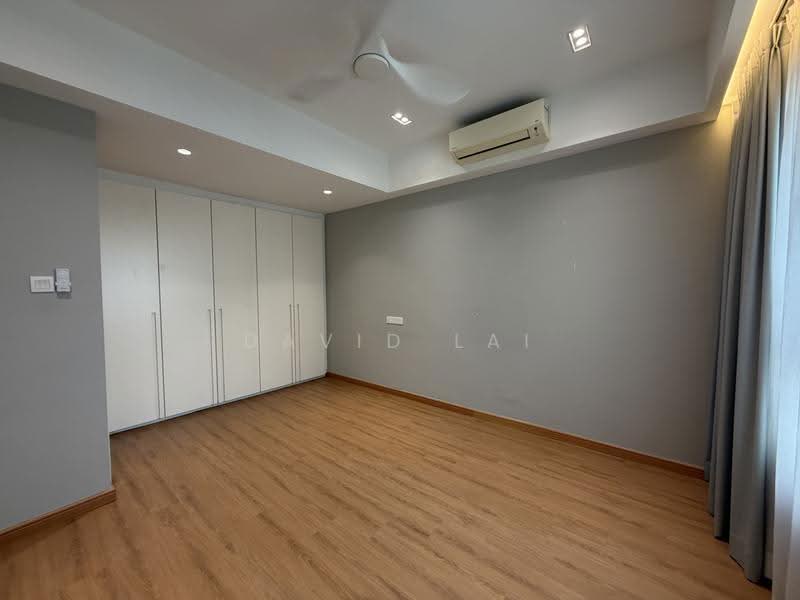 Kondominium untuk Dijual di Tiffani Kiara - David Lai - Bedroom - PropertyGuru.com.my