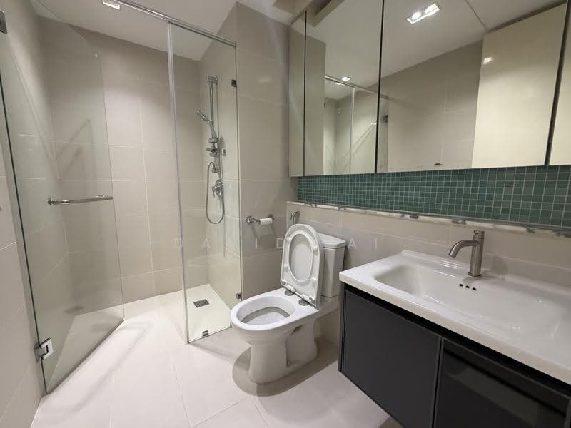 Kondominium untuk Dijual di Tiffani Kiara - David Lai - Bathroom - PropertyGuru.com.my