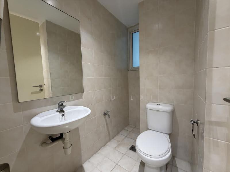 Kondominium untuk Dijual di Tiffani Kiara - David Lai - Bathroom - PropertyGuru.com.my
