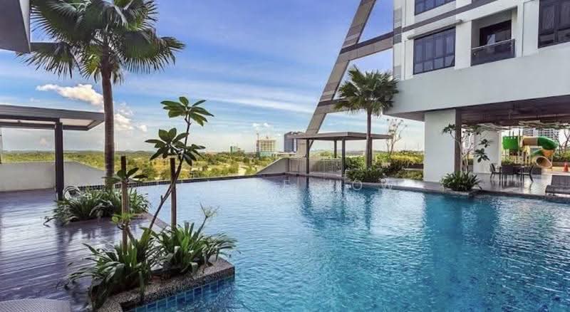 Kediaman Servis untuk Disewa di Meridin Suites @ The Meridin - Elayne Low - Pool - PropertyGuru.com.my