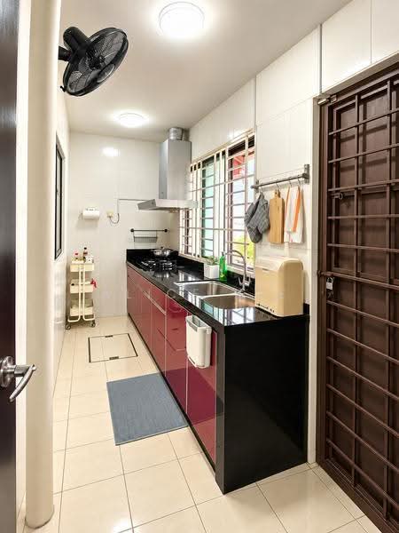 3-storey Terraced House for Sale in Puchong (Selangor) - Alice Lee - Kitchen - PropertyGuru.com.my
