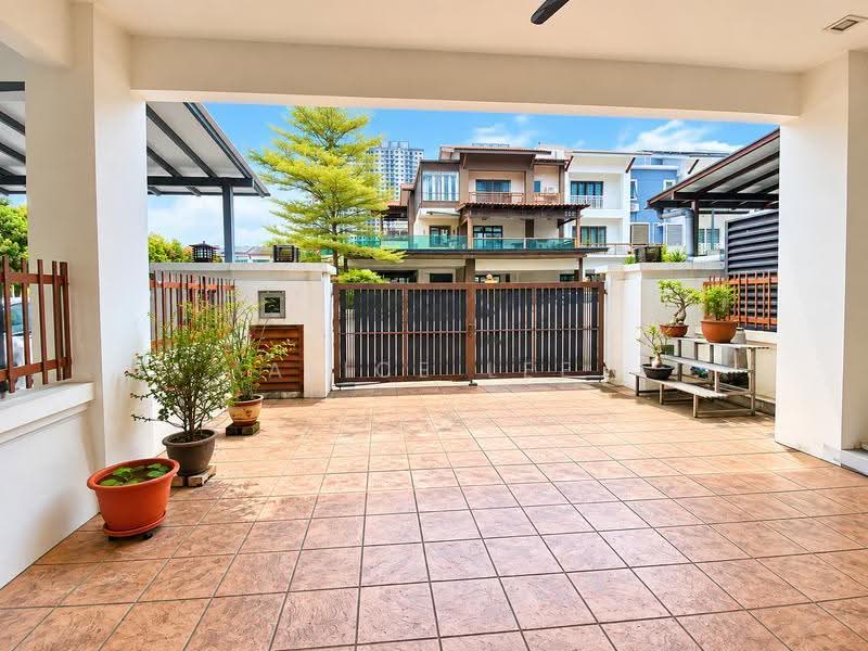 3-storey Terraced House for Sale in Puchong (Selangor) - Alice Lee - Exterior - PropertyGuru.com.my
