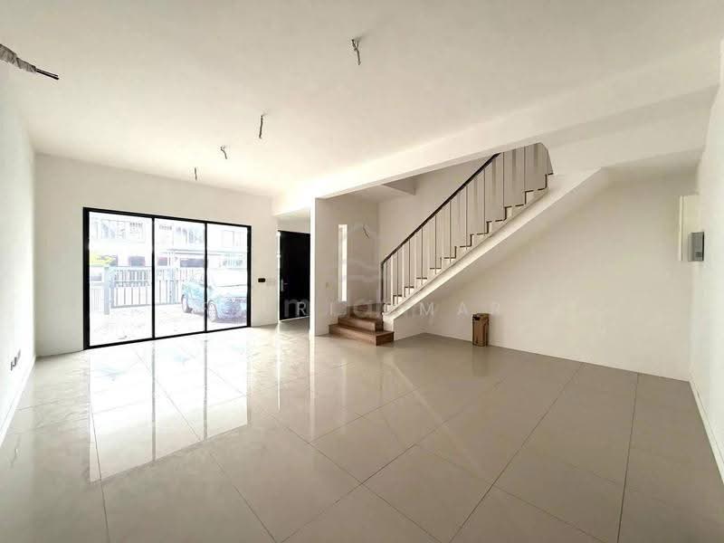 2-storey Terraced House for Sale in Sepang (Selangor) - Fazri Omar - Living Room - PropertyGuru.com.my