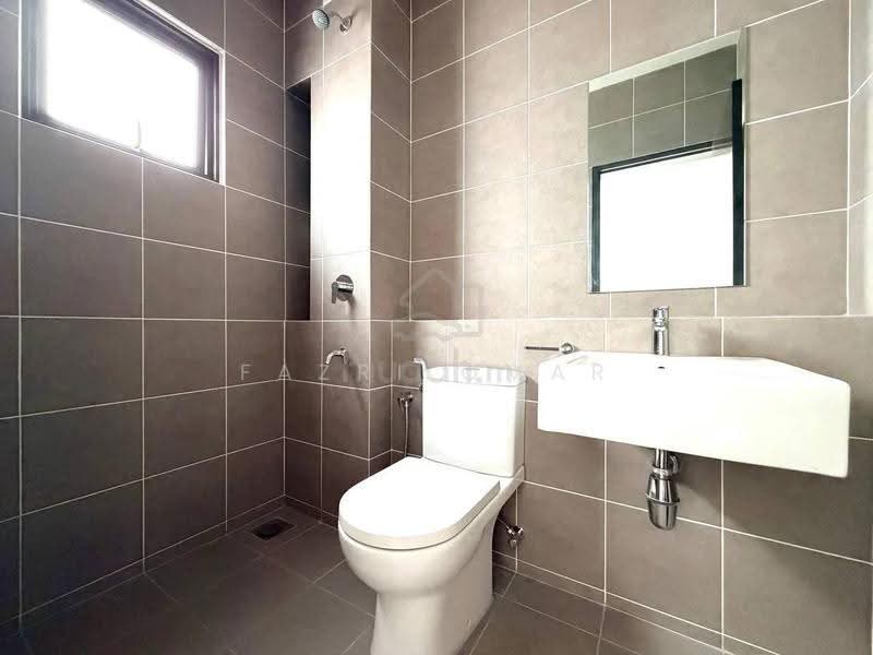 2-storey Terraced House for Sale in Sepang (Selangor) - Fazri Omar - Bathroom - PropertyGuru.com.my