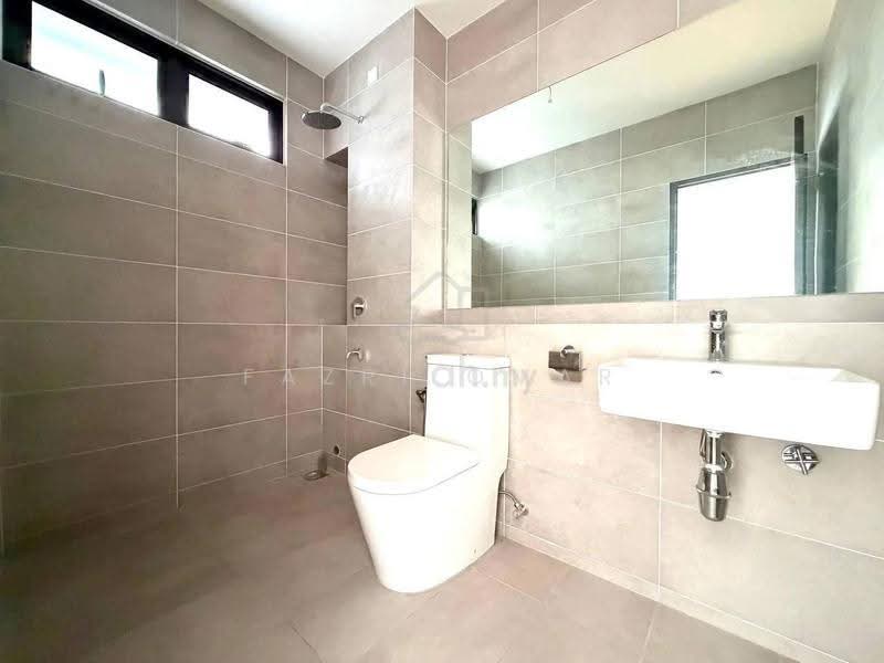 2-storey Terraced House for Sale in Sepang (Selangor) - Fazri Omar - Bathroom - PropertyGuru.com.my