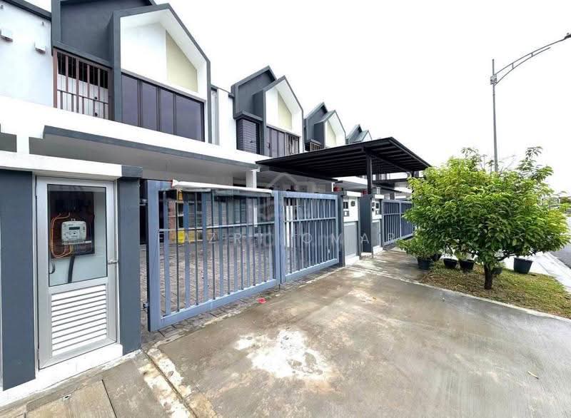 2-storey Terraced House for Sale in Sepang (Selangor) - Fazri Omar - Exterior - PropertyGuru.com.my